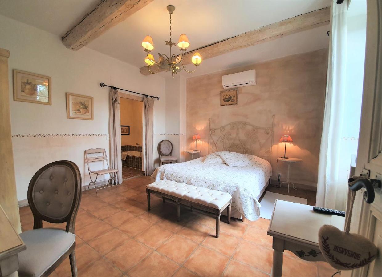 Cote Provence Hotell Le Thor Eksteriør bilde