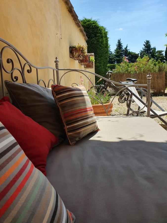 Cote Provence Hotell Le Thor Eksteriør bilde