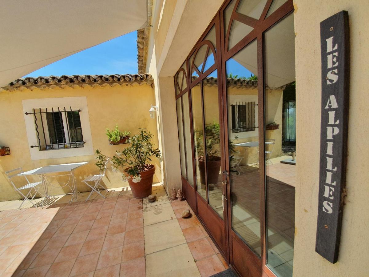 Cote Provence Hotell Le Thor Eksteriør bilde