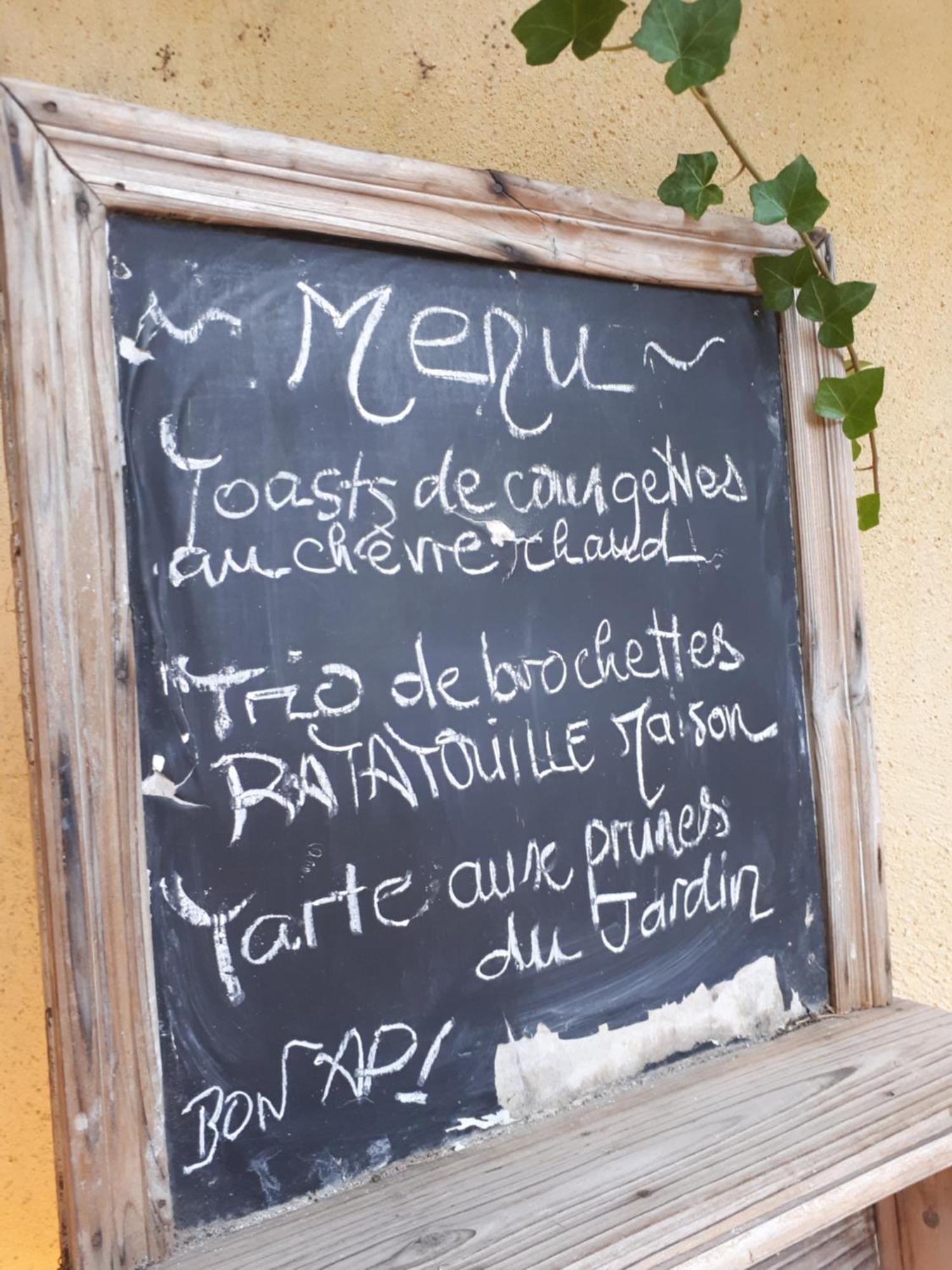 Cote Provence Hotell Le Thor Eksteriør bilde