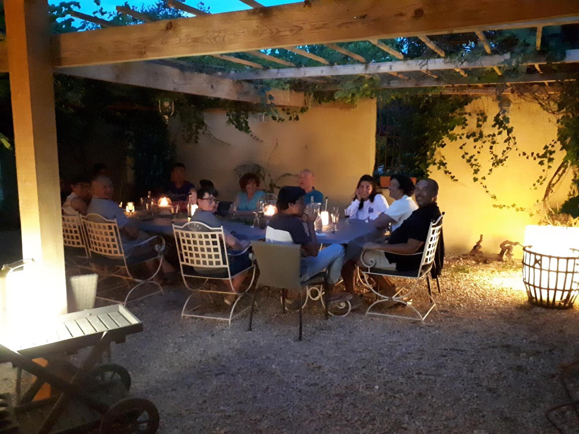 Cote Provence Hotell Le Thor Eksteriør bilde