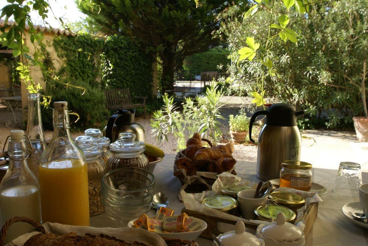 Cote Provence Hotell Le Thor Eksteriør bilde