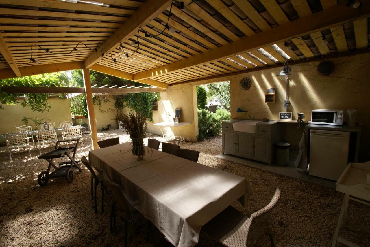Cote Provence Hotell Le Thor Eksteriør bilde